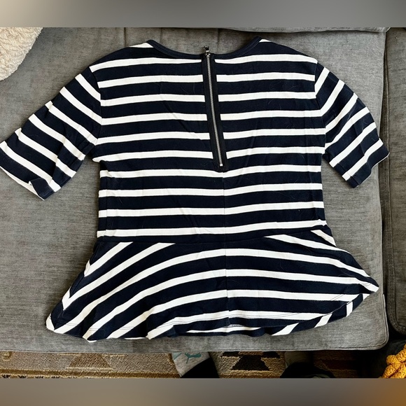 Gap navy and white peplum top - Picture 2 of 3